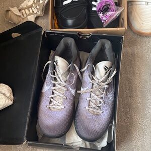 Nike Men's Purple Gradient Athletic Shoes